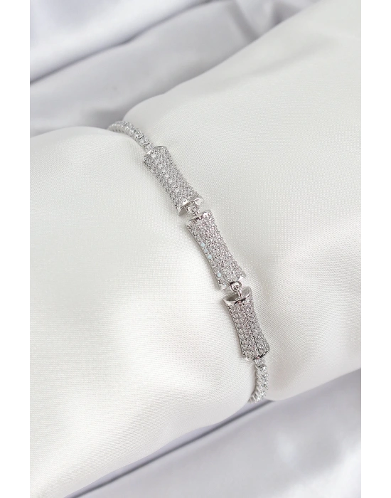 MuI MuI Pirinç Gümüş Renk Zirkon Taşlı Kemik Model Kadın Bileklik