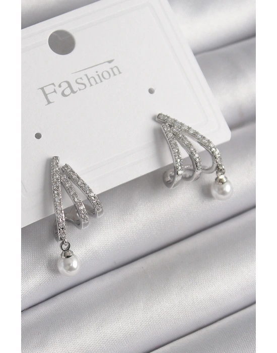 MuI MuI Pirinç Gümüş Renk Zirkon Taşlı Pençe Model İnci Detay Kadın Küpe