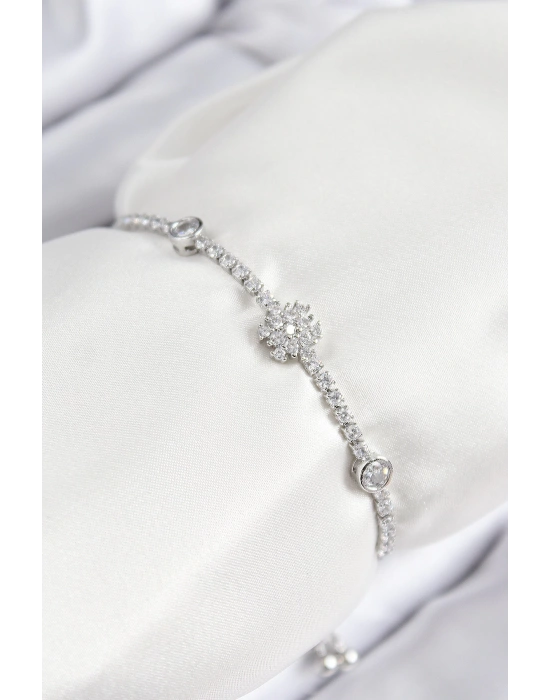 MuI MuI Pirinç Zirkon Taşlı Kar Tanesi Model Gümüş Renk Asansörlü Kadın Bileklik