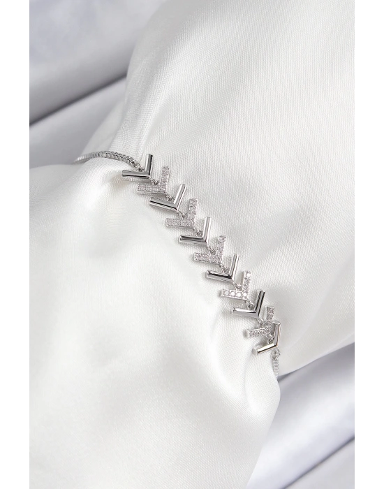 MuI MuI Pirinç Zirkon Taşlı Sıralı Ok Model Gümüş Renk Asansörlü Kadın Bileklik