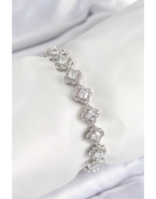 MuI MuI Pirinç Zirkon Taşlı Yonca Baget Model Gümüş Renk VIP Seri Kadın Bileklik