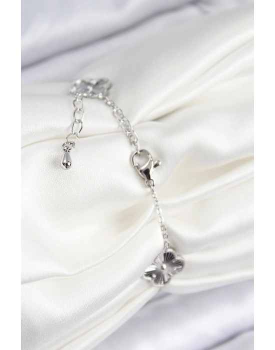 MuI MuI VIP Pirinç Yonca Model Gümüş Renk Kadın Bileklik