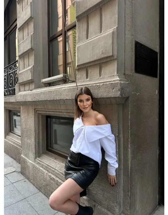 Yaka Detay Gömlek - Beyaz