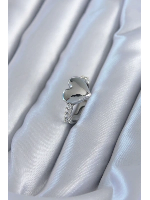 MuI MuI Gümüş Renk Pirinç Zirkon Taşlı Kalp Model Kadın Yüzük