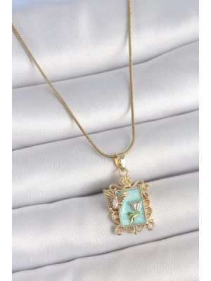 MuI MuI 316L Çelik Gold Renk Zincir Mavi Mineli Çiçek İşlemeli Zirkon Taşlı Kelebek Detay Portre Model Kadın Kolye