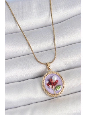 MuI MuI 316L Çelik Gold Renk Zincir Mor Mineli İncili Çiçek İşlemeli Portre Model Kadın Kolye