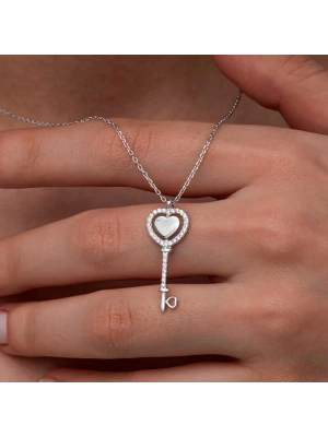 MuI MuI Gümüş Kalpli Anahtar Kadın Kolye
