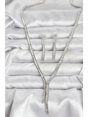 MuI MuI Gümüş Renk Baget Zirkon Taşlı Kadın Kolye Küpe Set