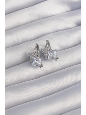 MuI MuI Pirinç Gümüş Renk İri Zirkon Taşlı Kıvrımlı Minimal Kelebekli Halka Küpe