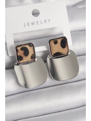 MuI MuI Pirinç Gümüş Renk Kare Plaka Leopar Desenli Kadın Küpe