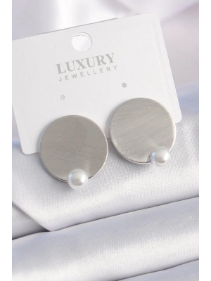 MuI MuI Pirinç Gümüş Renk Plaka Model İnci Detay Kadın Küpe