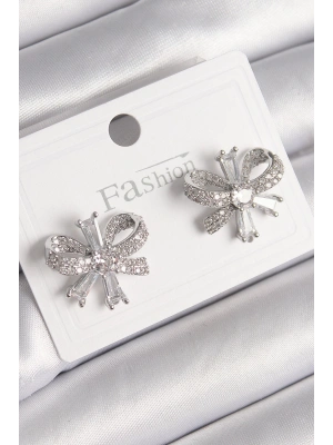 MuI MuI Pirinç Gümüş Renk Zirkon Taşlı Fiyonk Model Kadın Küpe