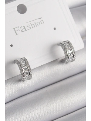 MuI MuI Pirinç Gümüş Renk Zirkon Taşlı Halka Model Kadın Küpe