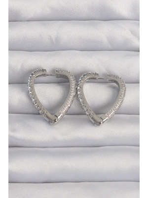 MuI MuI Pirinç Gümüş Renk Zirkon Taşlı Motifli Kalp Küpe