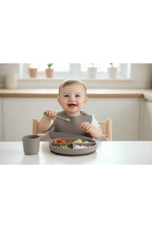 Babyjem Silikon Beslenme Seti Gri 4 Parça Hediye Seti