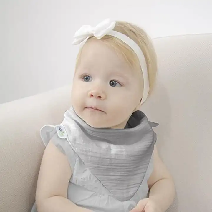 Babyjem Ahşap Diş Kaşıyıcılı Bürümcük Müslin Mama Önlüğü Gri