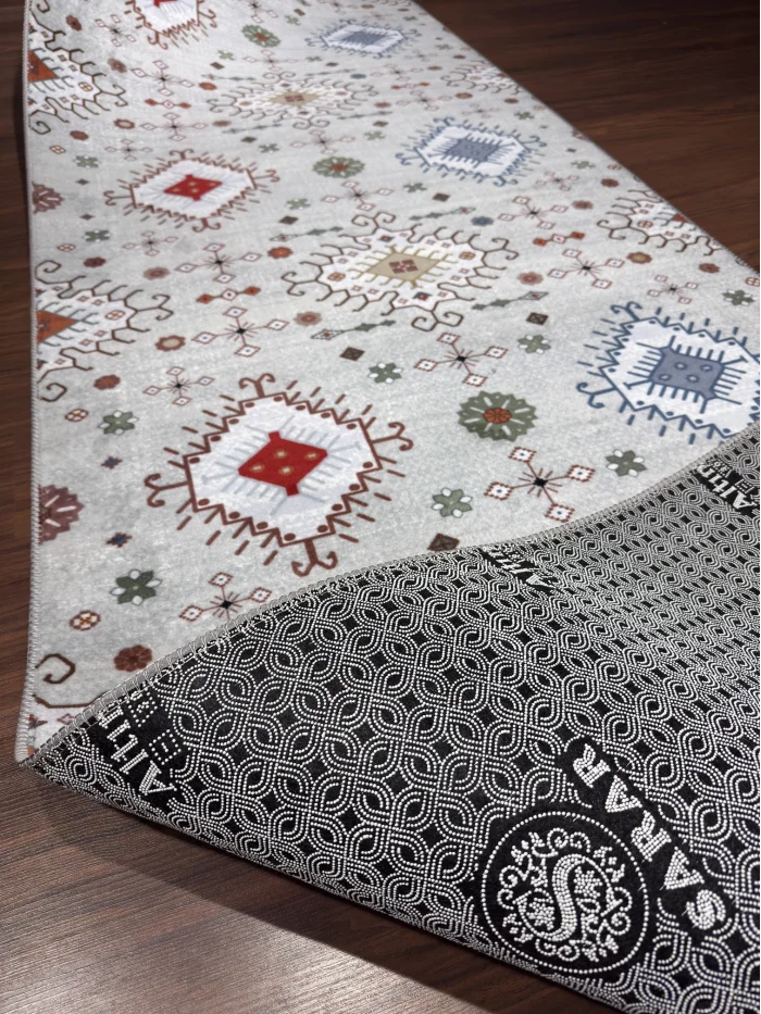 Fenomen Carpet Sarar Etnik Desenli Kaymaz Yolluk