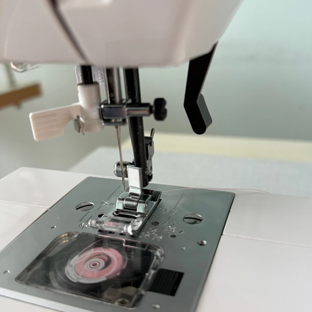 Acme 2720 LCD Ekranlı Elektronik Düz Piko Dikiş Nakış Makinesi