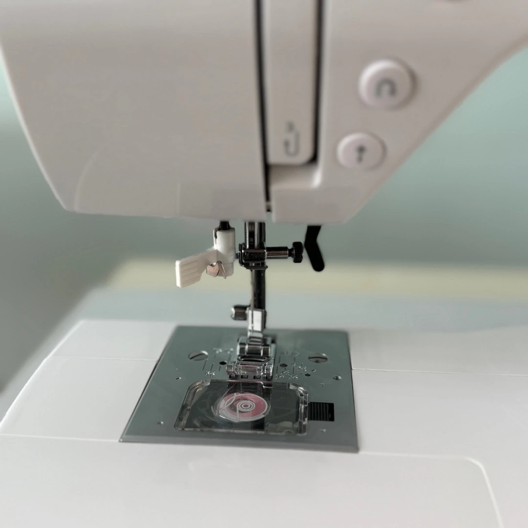 Acme 2720 LCD Ekranlı Elektronik Düz Piko Dikiş Nakış Makinesi