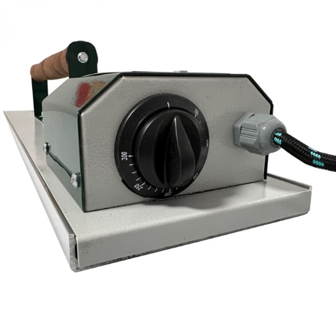 Ahşap Saplı Pastal Ütüsü 2000W