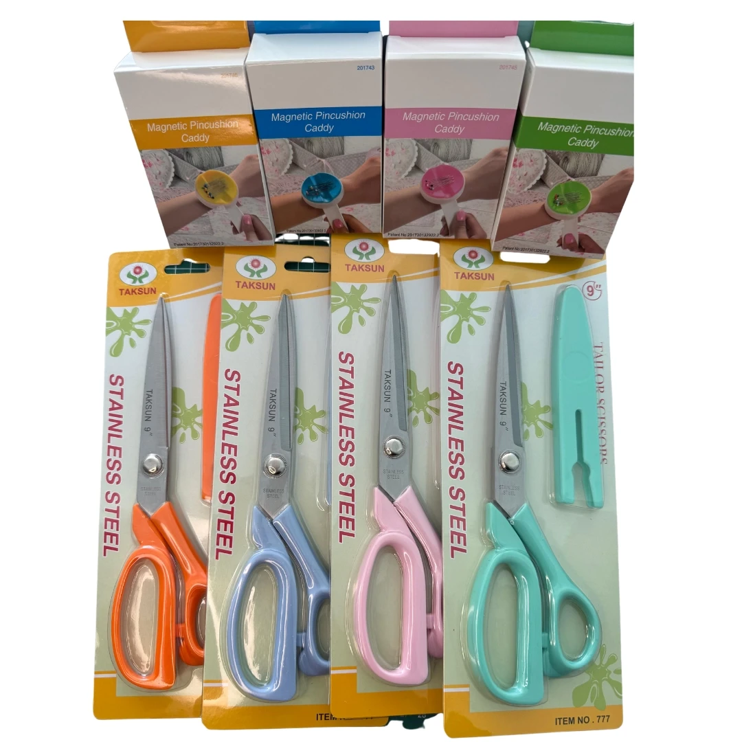 Kumaş Kesim Makası + İğnedenlik