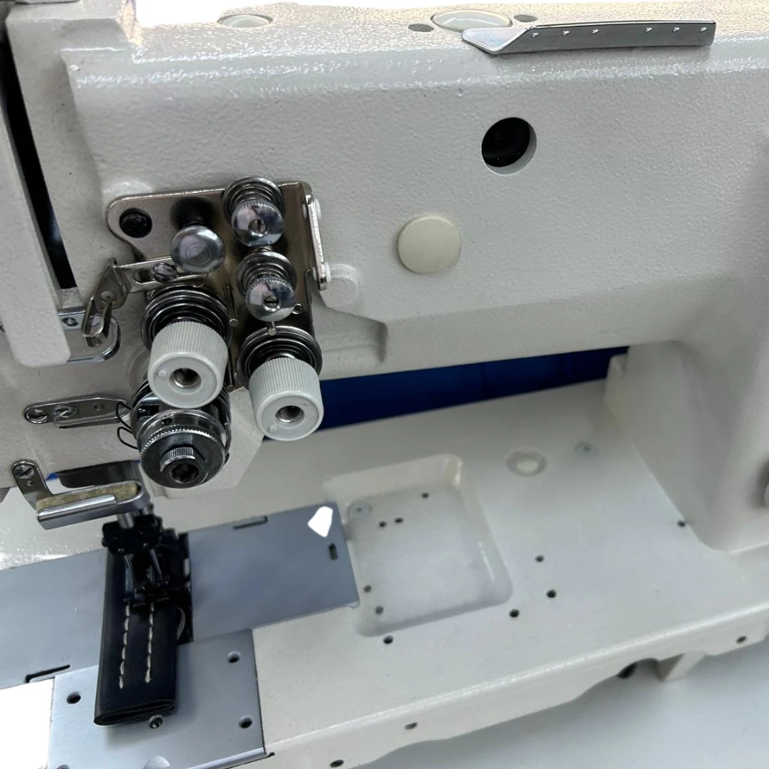 M-1246 Çift İğne Çift Papuç Dikiş Makinesi Kalın İşler İçin