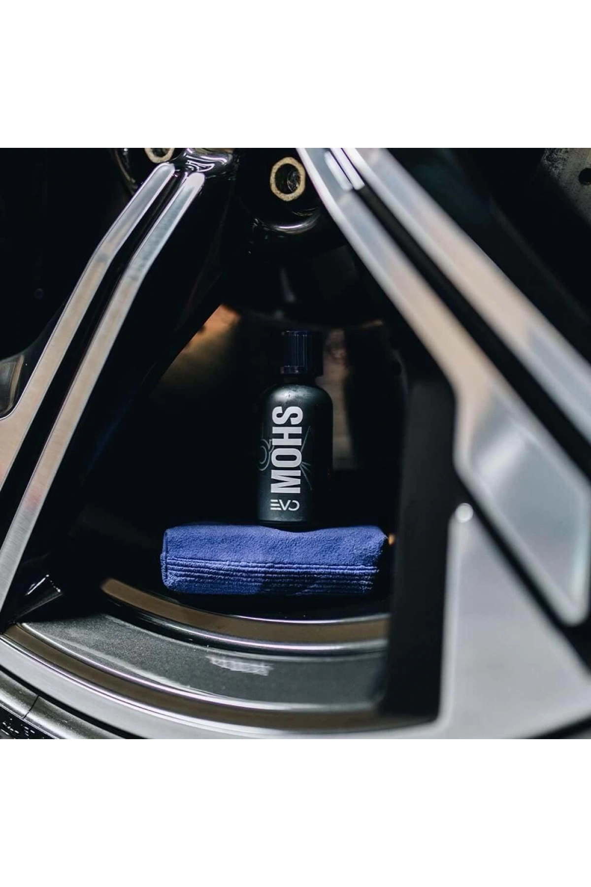 GYEON Q² Mohs EVO Light Box Seramik Kaplama - 50 ml - 9H Oto Boya Koruma-Su İtici