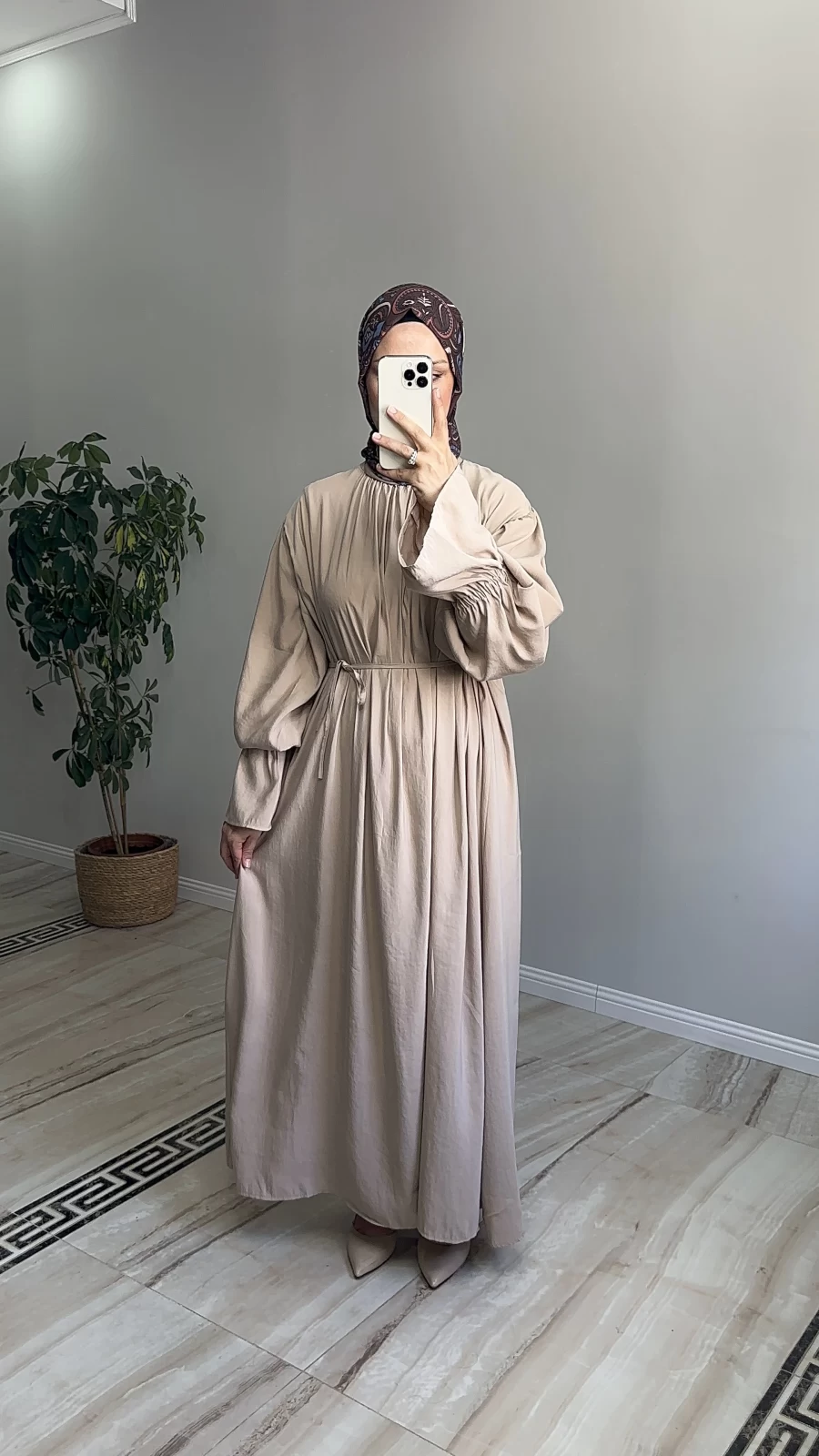 Kolları Fırfırlı Modal Elbise