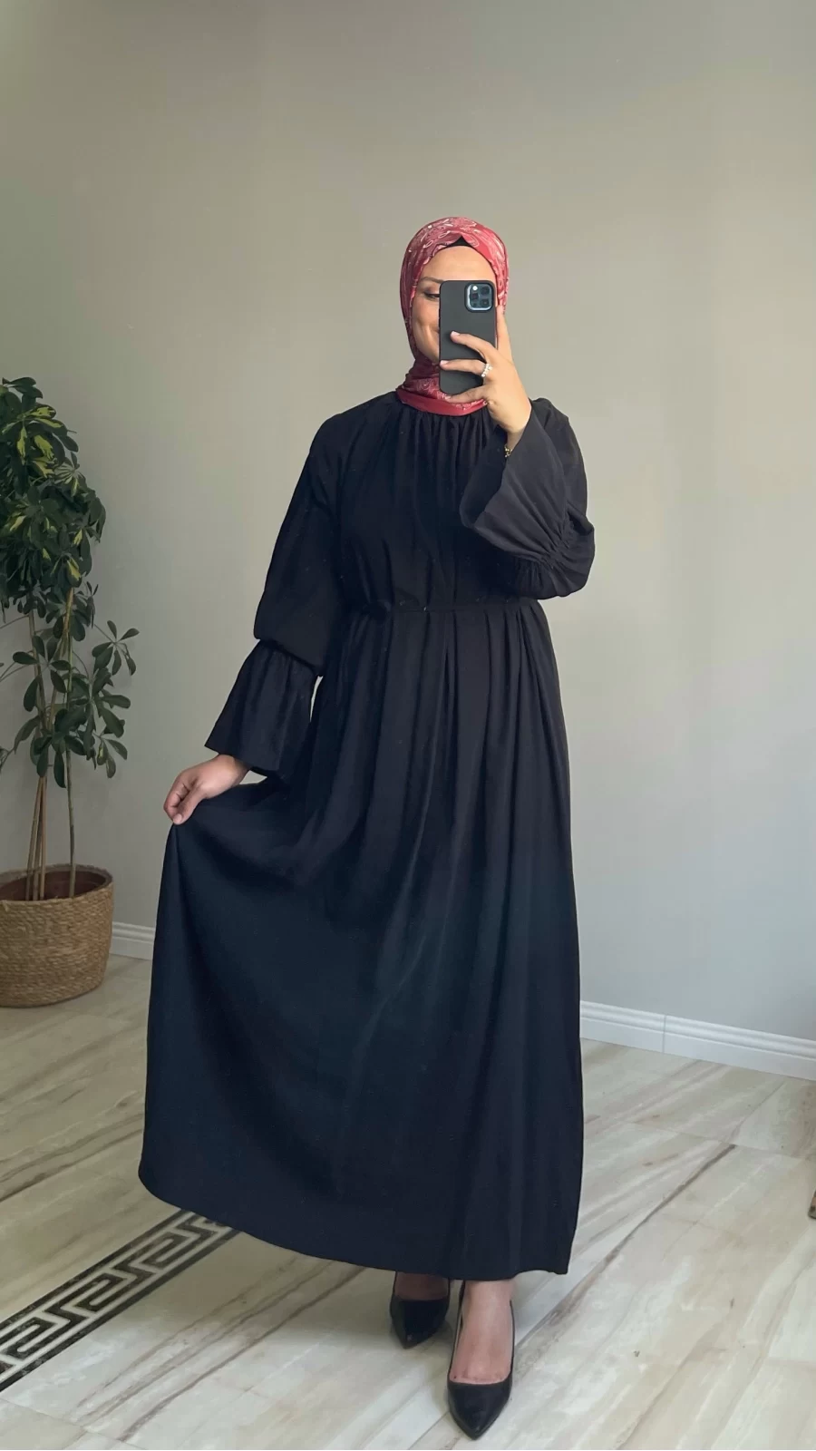 Kolları Fırfırlı Modal Elbise