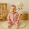Pembe Kız Bebek Tulum – Rahat ve Şık Günlük Bebek Tulum