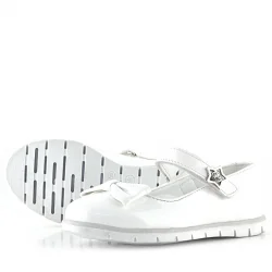 Rakerplus Beyaz Rugan Fiyonklu Yıldız Detaylı Cırtlı Kız Çocuk Babet