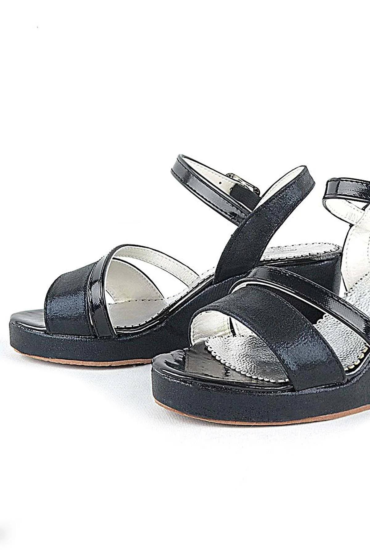 Aurora Siyah Kız Çocuk Dolgu Topuklu Ayakkabı