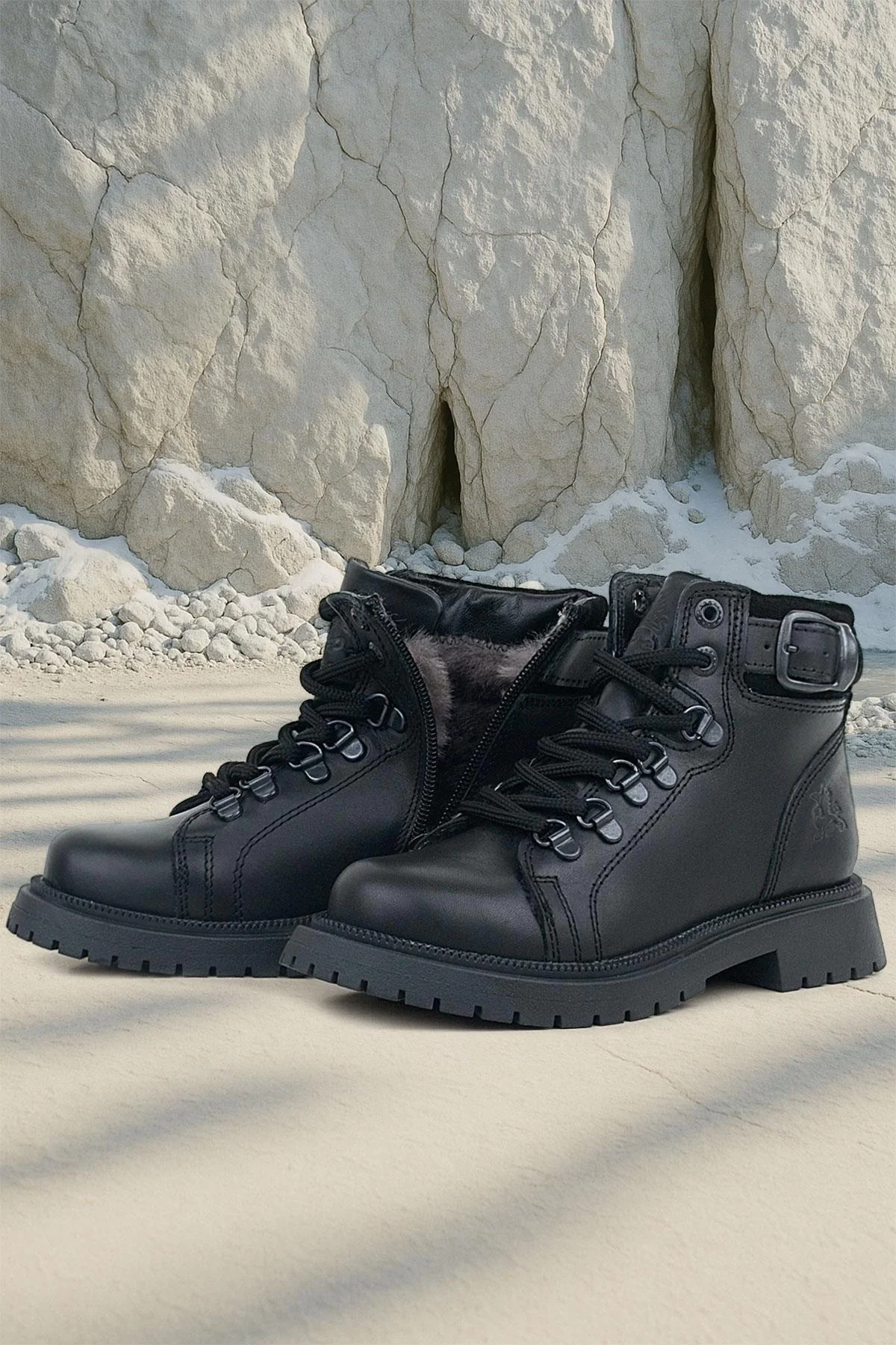 Gerçek Kürklü Hakiki Deri Siyah Bağcıklı Fermuarlı Çocuk Kar Botu