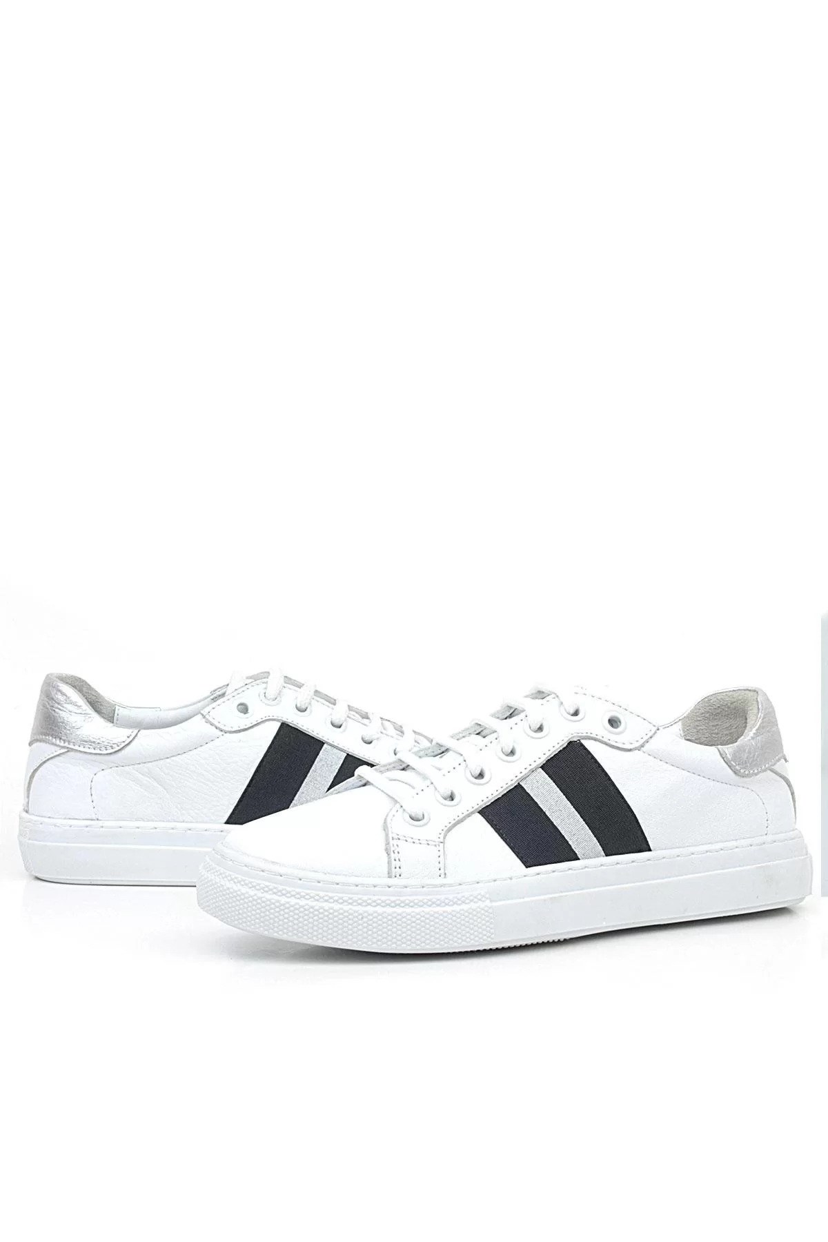 Hakiki Deri Beyaz Siyah Desenli Kadın Sneaker Ayakkabı
