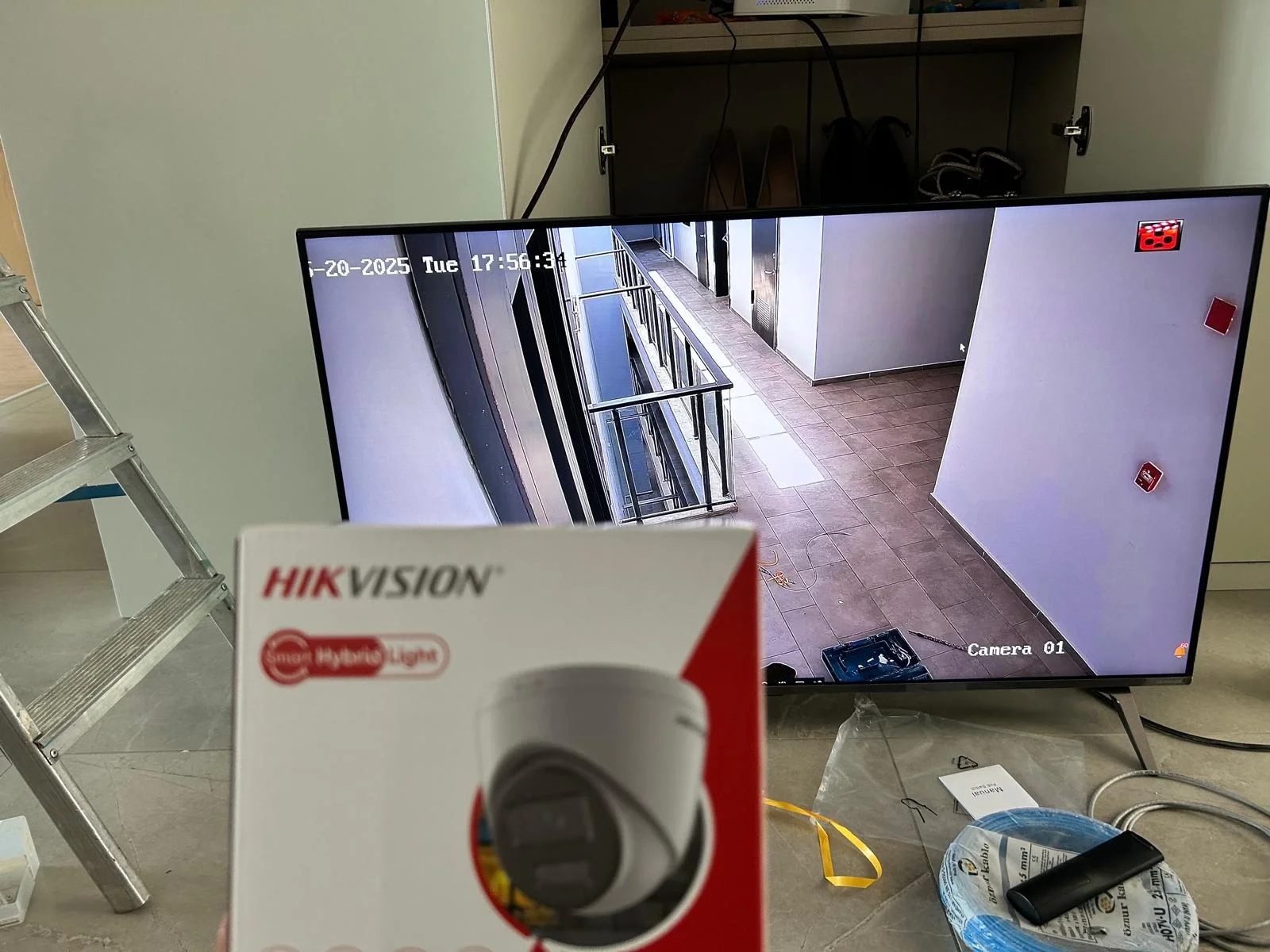 Hikvision 8 Kanal NVR 4lü 4MP ıp Kamera