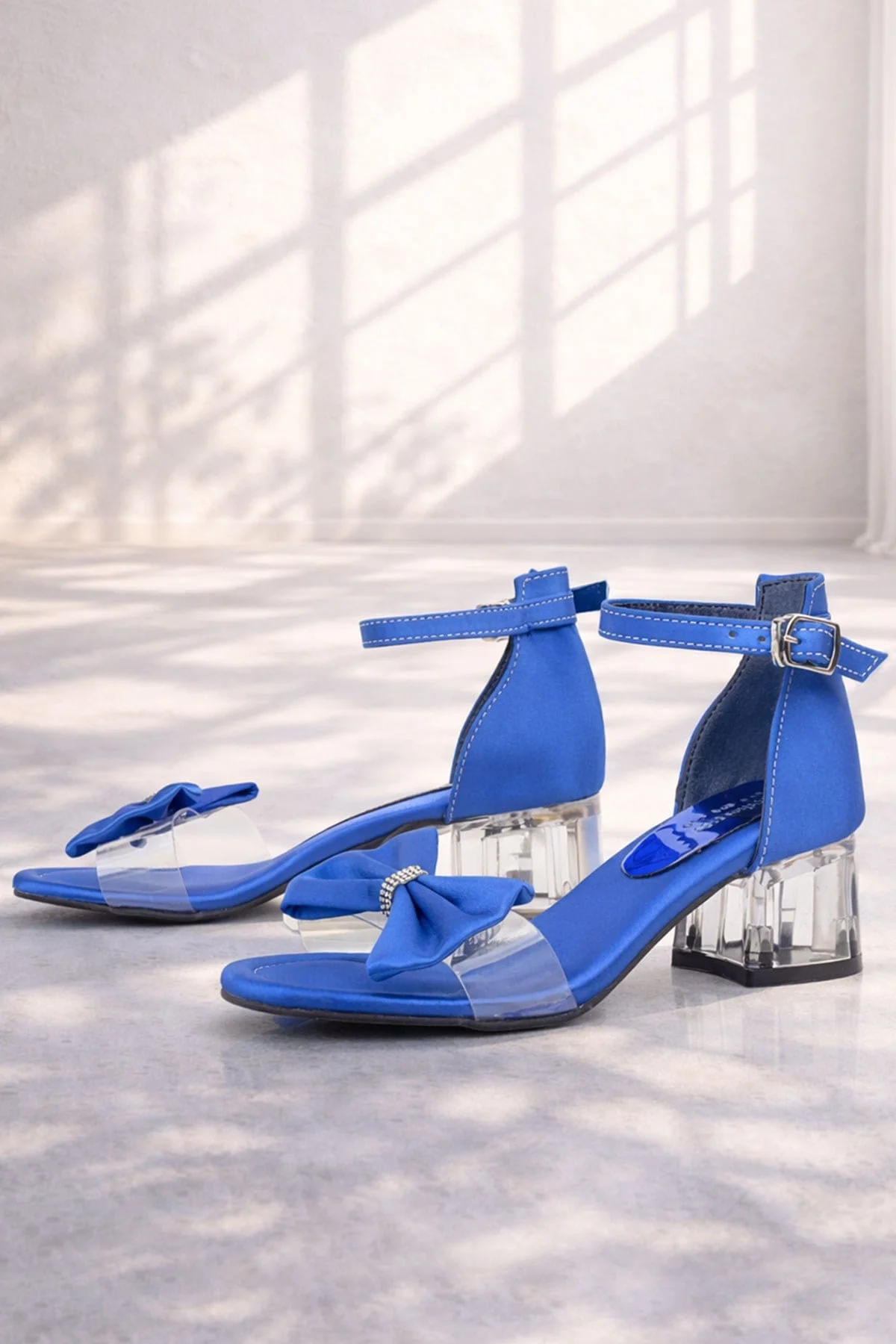 Jessie Saks Mavi Saten Kurdeleli Kız Çocuk Topuklu Ayakkabı