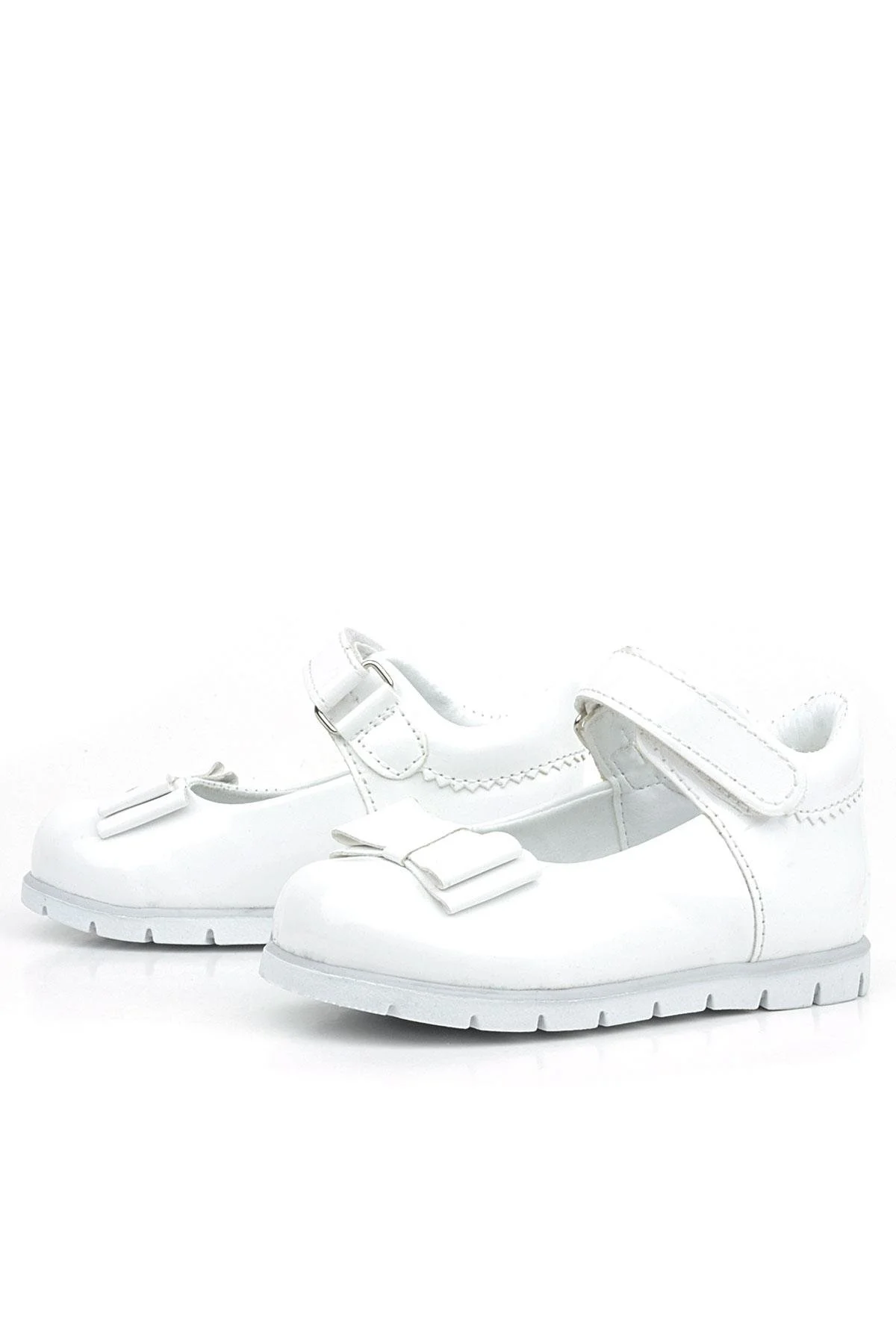 Rakerplus Beyaz Rugan Fiyonklu Kız Bebek Babet Ayakkabı