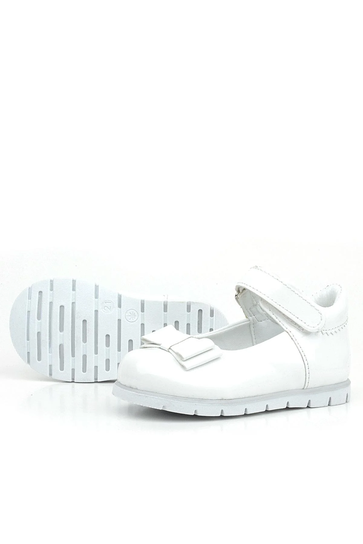 Rakerplus Beyaz Rugan Fiyonklu Kız Bebek Babet Ayakkabı