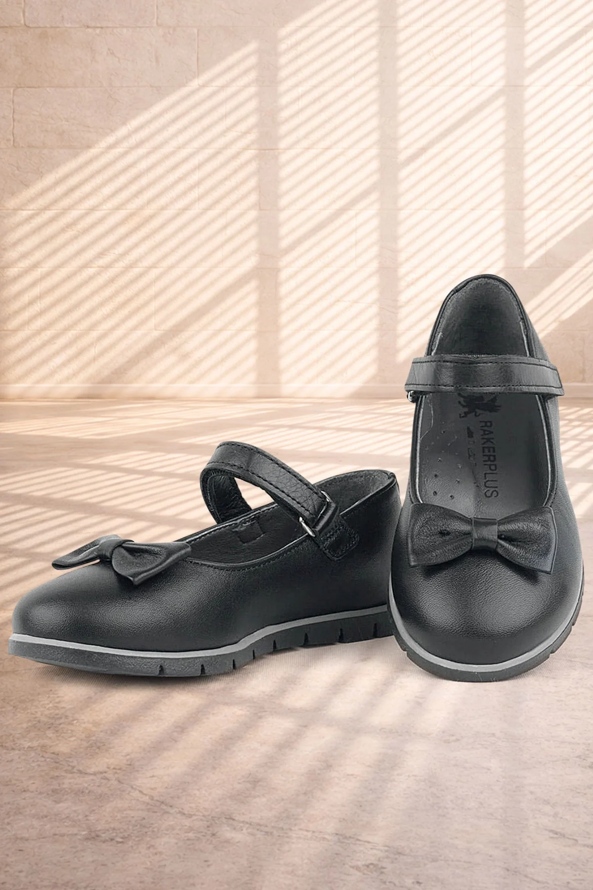 Rakerplus Hakiki Deri Siyah Kız Çocuk Babet