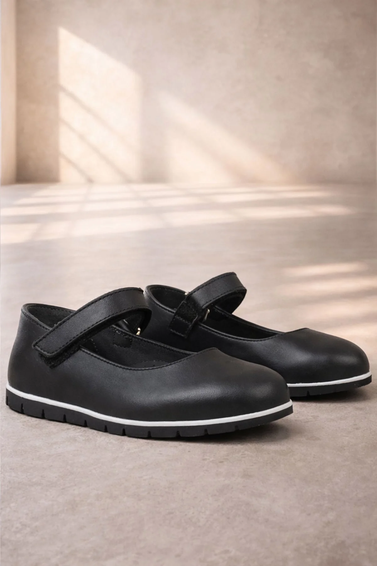 Rakerplus Hakiki Deri Siyah Kız Çocuk Babet