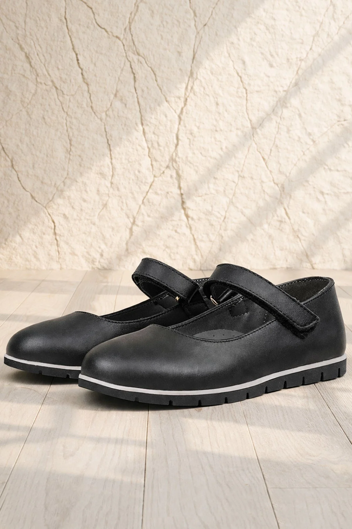 Rakerplus Hakiki Deri Siyah Kız Çocuk Babet