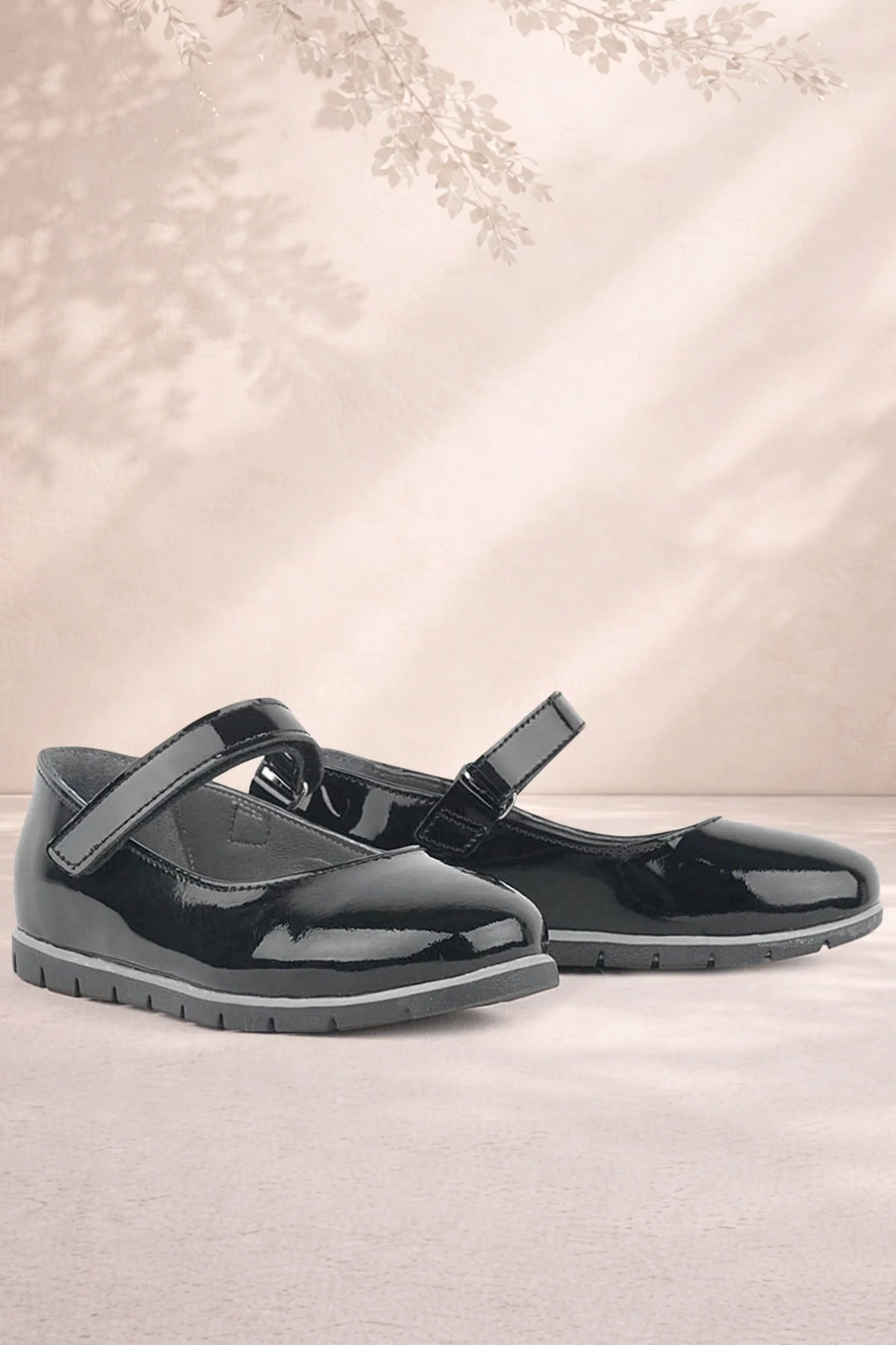 Rakerplus Hakiki Deri Siyah Rugan Kız Çocuk Babet