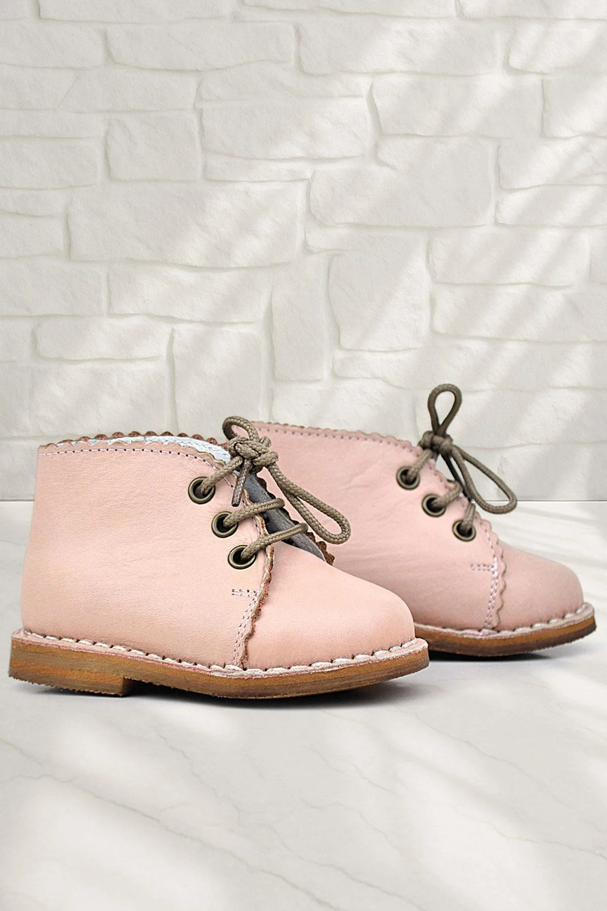 Rakerplus Handmade Hakiki Deri Pudra Pembe Bağcıklı Kız Bebek Bot