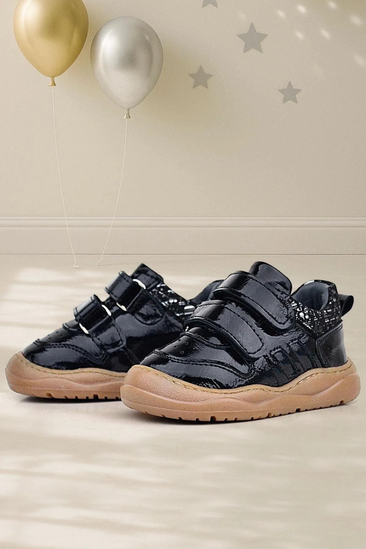 Rakerplus Schaggy Hakiki Deri Parlak Siyah Bebek Spor Ayakkabı