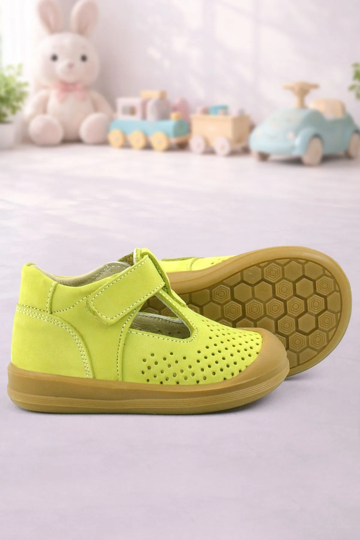 Rakerplus Shaun Hakiki Deri Fıstık Yeşili Cırtlı Anatomik Bebek Sandalet