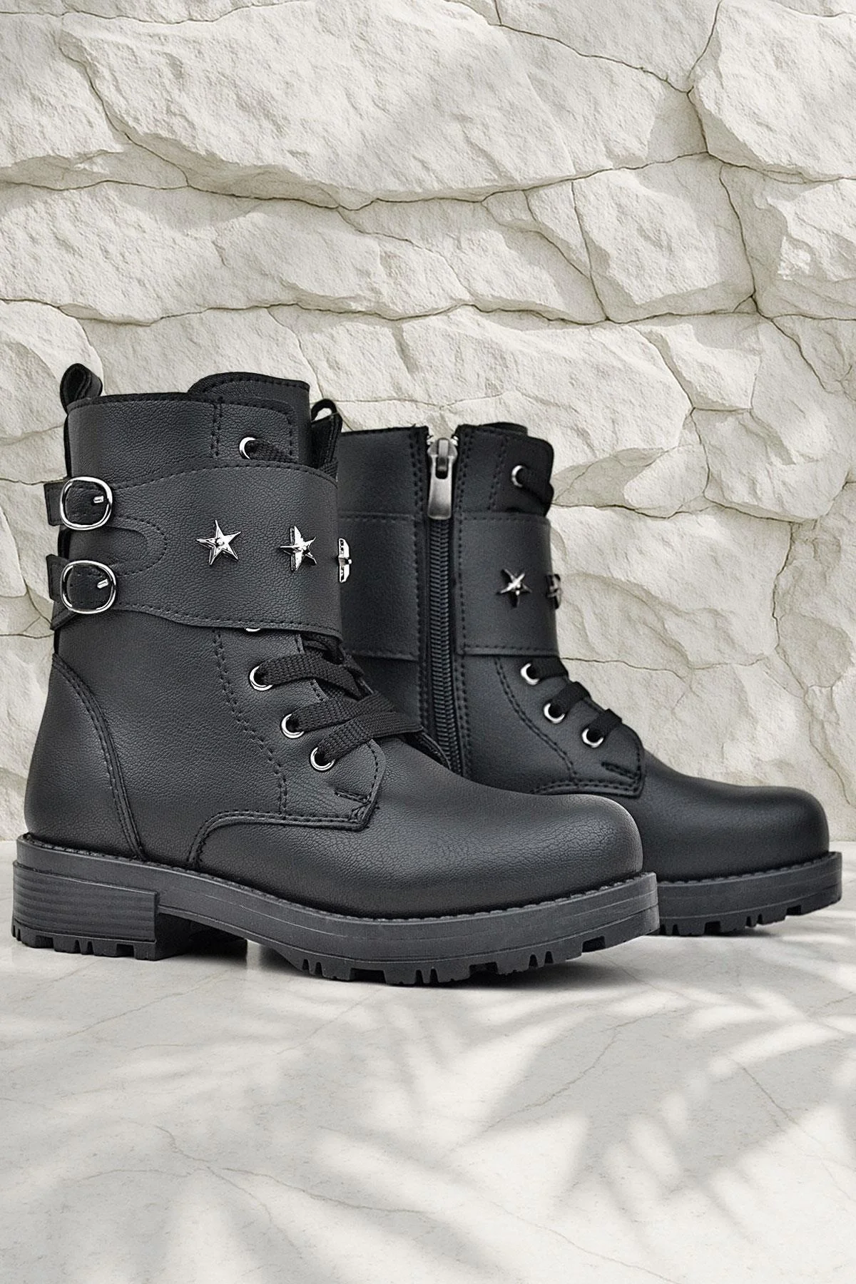 Rakerplus Siyah Bağcıklı Fermuarlı Yıldız Detaylı Kız Çocuk Bot