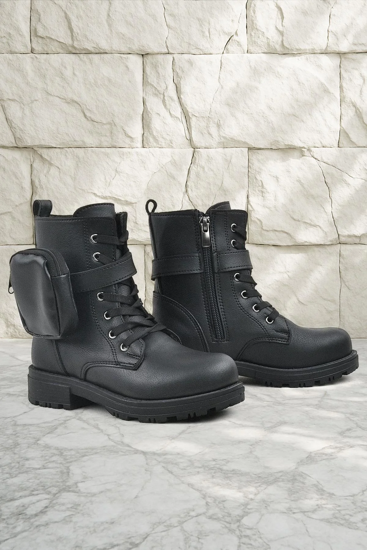 Rakerplus Siyah Fermuarlı Bağcıklı Cüzdanlı Kız Çocuk Bot