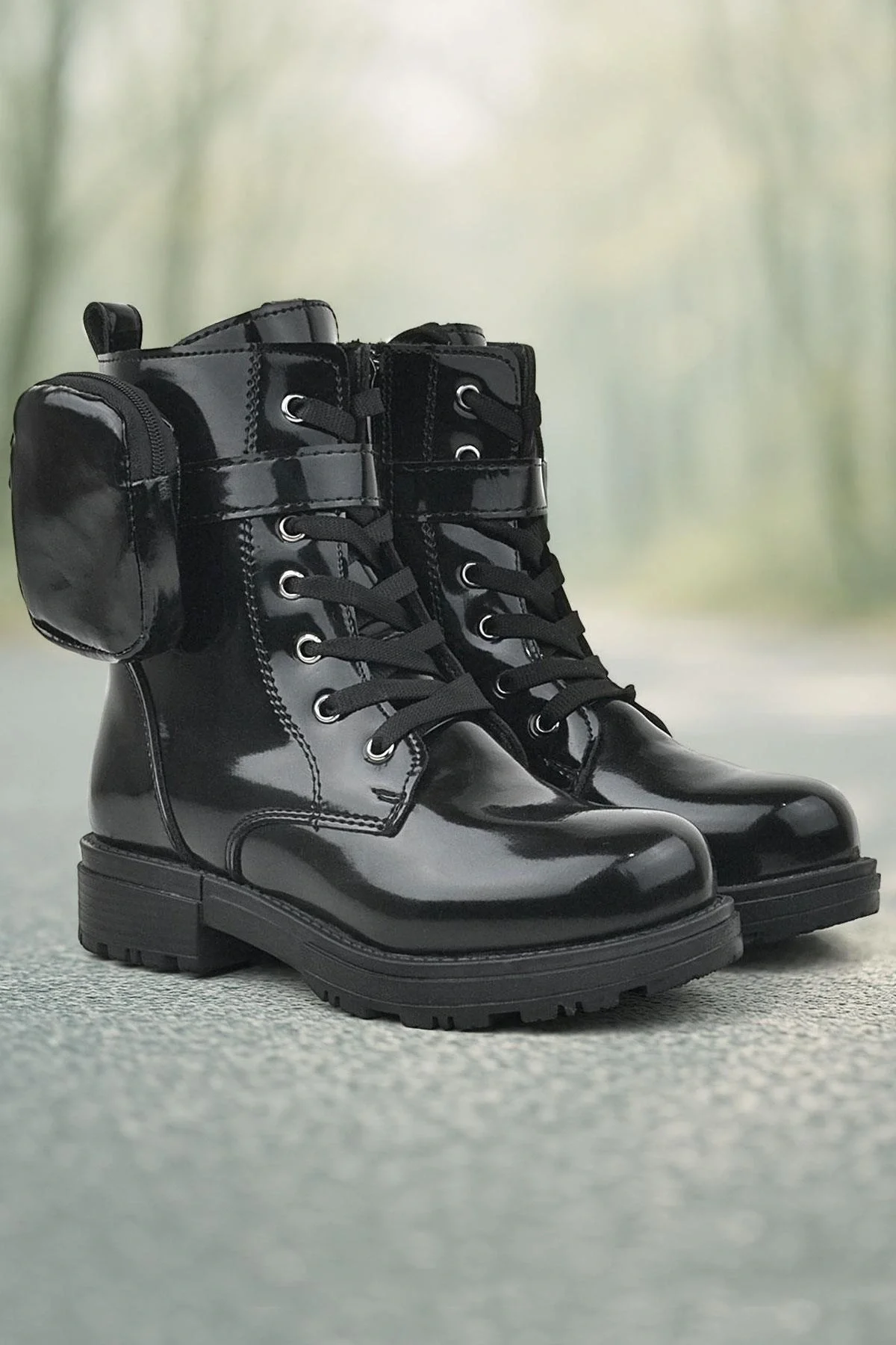 Rakerplus Siyah Rugan Fermuarlı Bağcıklı Cüzdanlı Kız Çocuk Bot