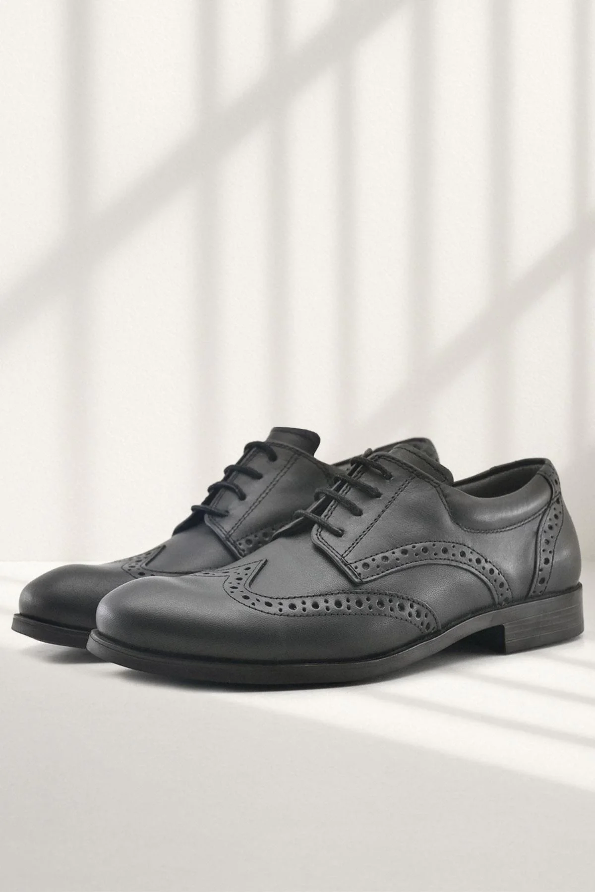 Rakerplus Titan Hakiki Deri Siyah Klasik Erkek Çocuk Ayakkabısı