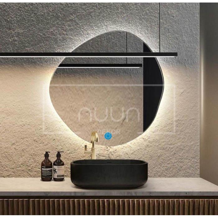 Dokunmatik led ışıklı asimetrik banyo aynası